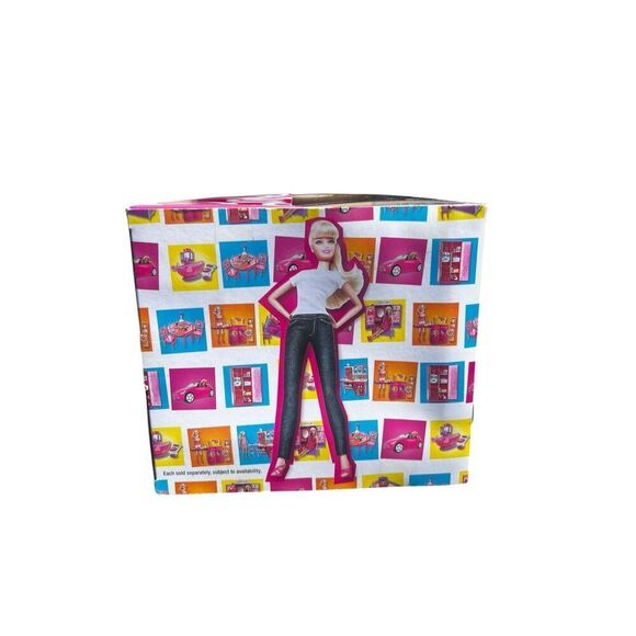 2010 Barbie PINK VOLKSWAGEN BEETLE & DOLL SET - Doors Open New Christmas - Picture 4 of 5